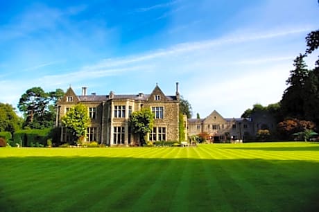 Miskin Manor Hotel & Health Club
