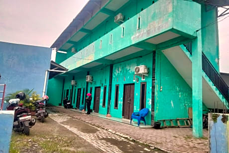 Hotel O Nany Asoka Syariah Near Anyong Cafe Studio