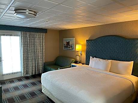 Premium King Room