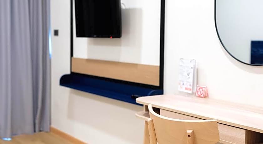 CA Hotel and Residence