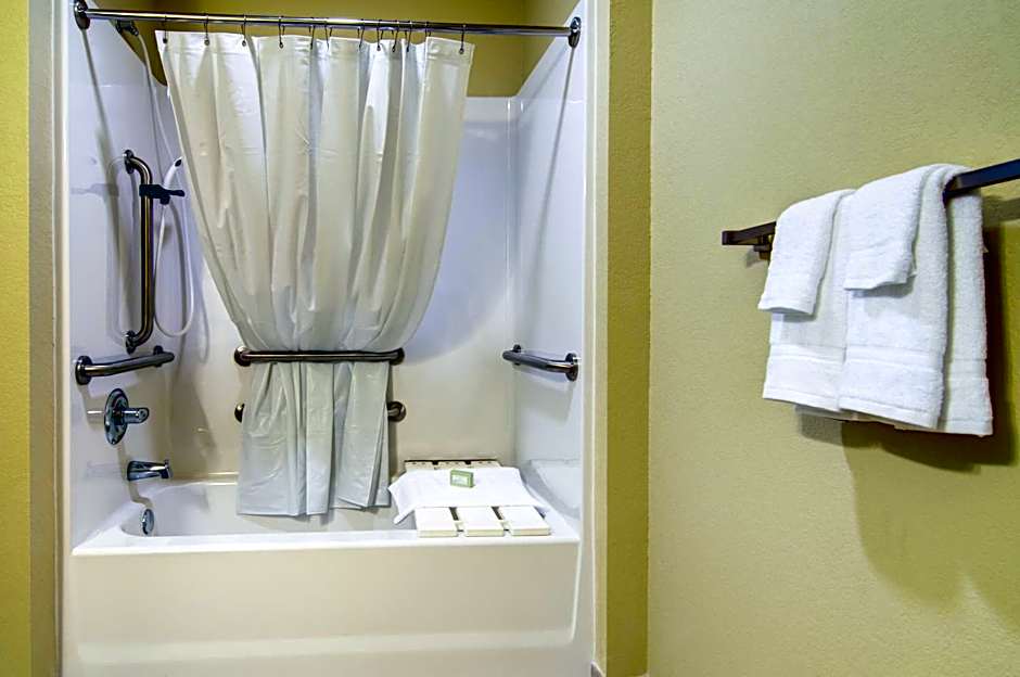 Cobblestone Inn & Suites-Kersey