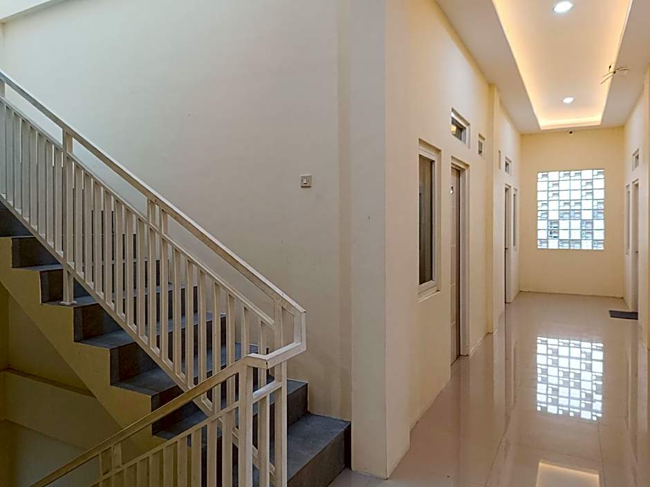 Nawasena Homey Syariah near Bandara Adisucipto 4 Mitra RedDoorz