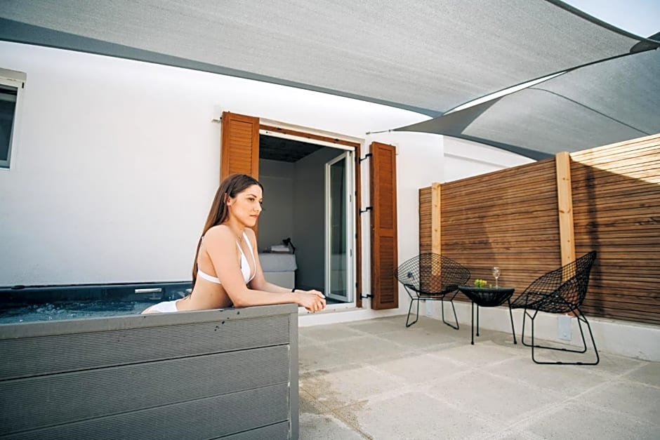 Mesanto Luxury Suites