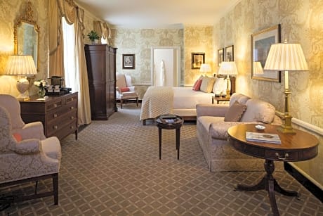 Superior King Room