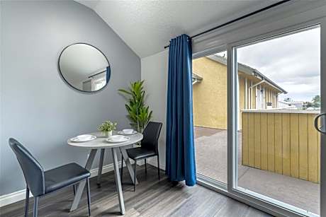 Executive King Suite - Non-Smoking