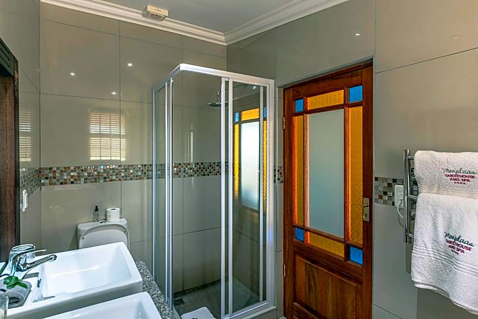 Mooiplaas Guesthouse