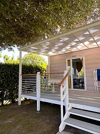 One-Bedroom Bungalow