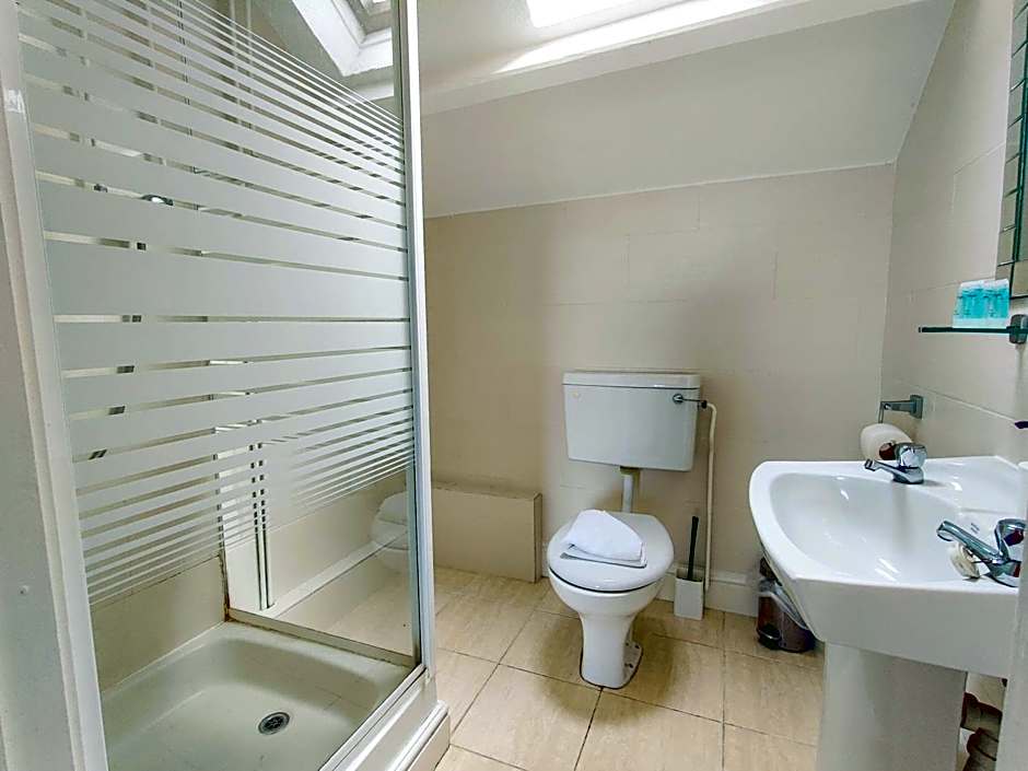 Wentworth House - Free Parking