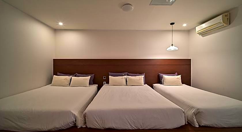 B. Cent Hotel Busan Station