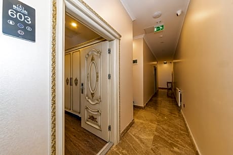 Almadina Hotel Istanbul                                                                    