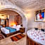 Cappa Via Cave Hotel