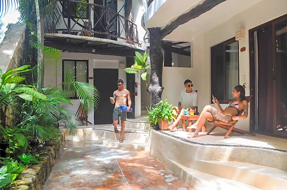 Siesta Fiesta Hotel - 5th Avenue- Adults Only