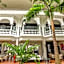 CityBlue Creekside Hotel & Suites