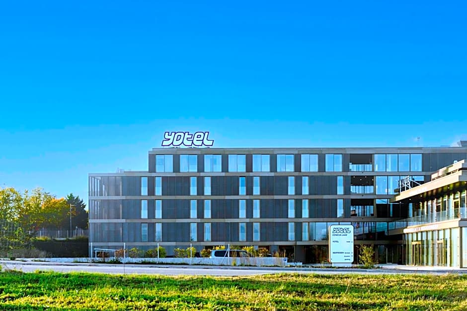 YOTEL Geneva Lake