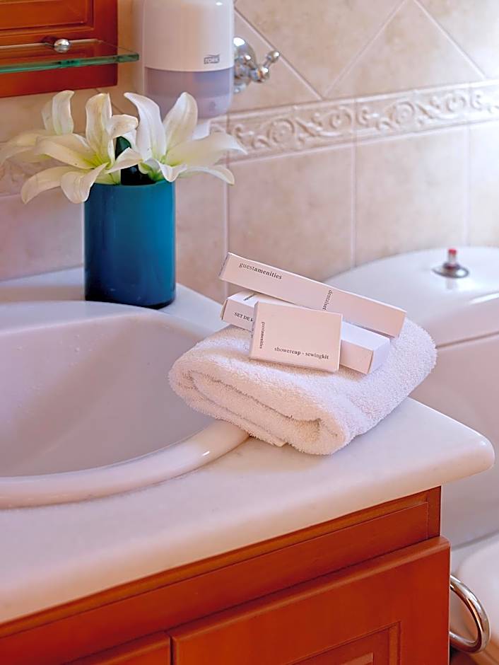 Avantis Suites Hotel