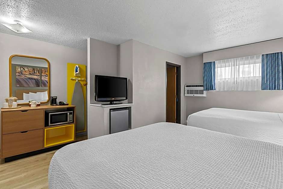Days Inn by Wyndham Alpena