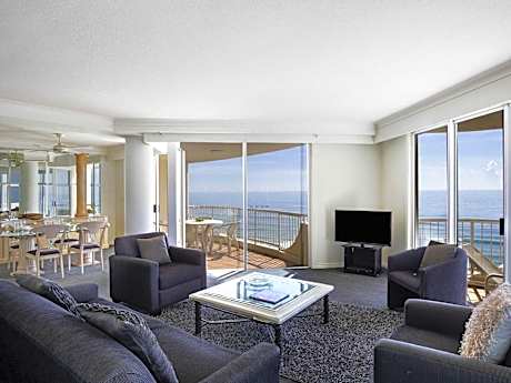 Two-Bedroom Apartment with Ocean View