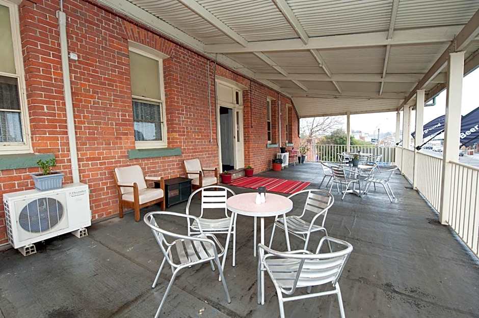 Riverina hotel