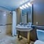Omni Los Angeles Hotel At California Plaza