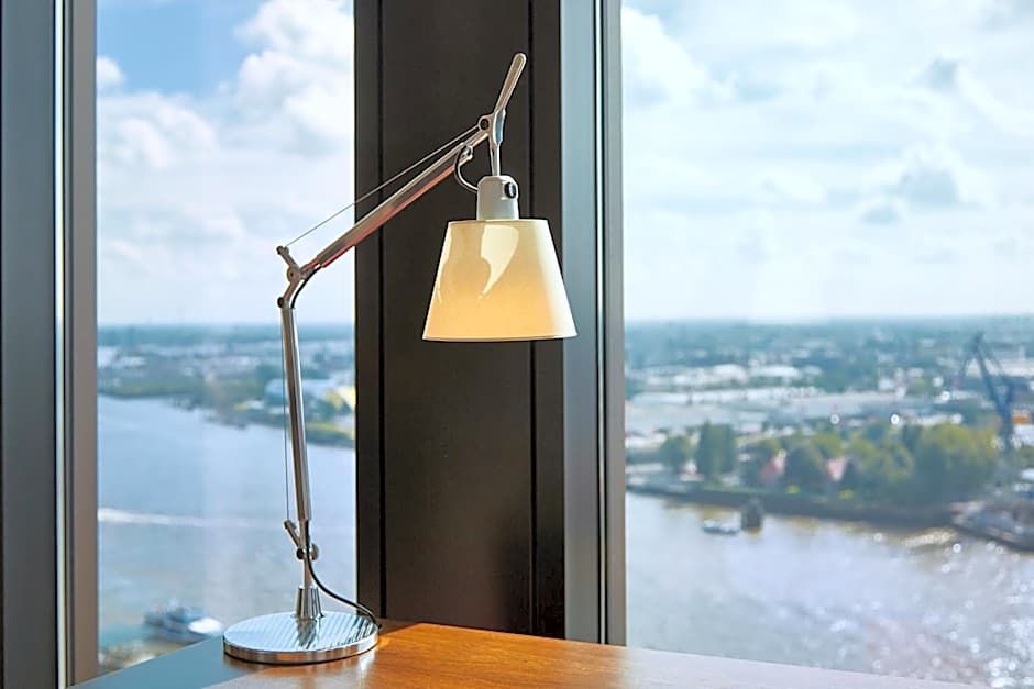 Empire Riverside Hotel