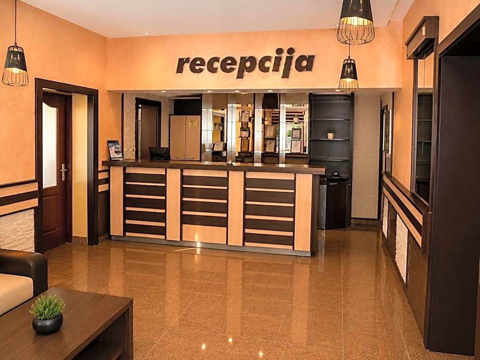 Semberski Salaš Intergaj Hotel