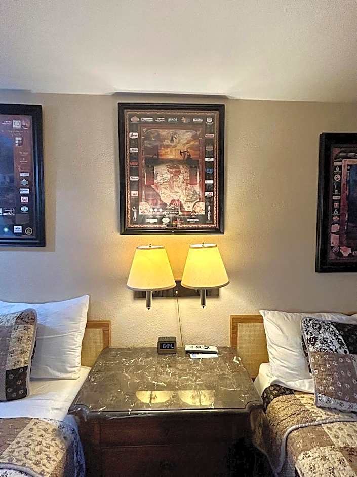 The Lodge at Ute Lake aka Yucca Motel and Cabins, Logan, NM