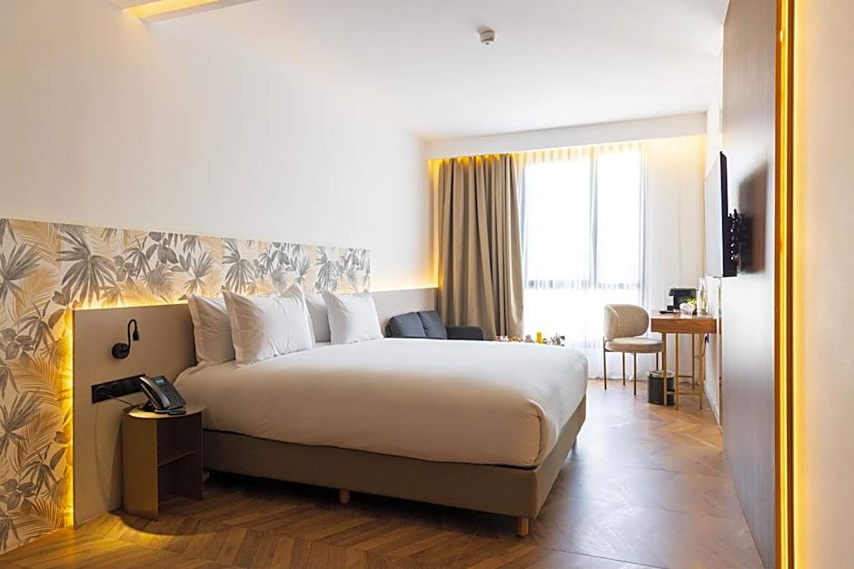 DIAGONAL HOTEL