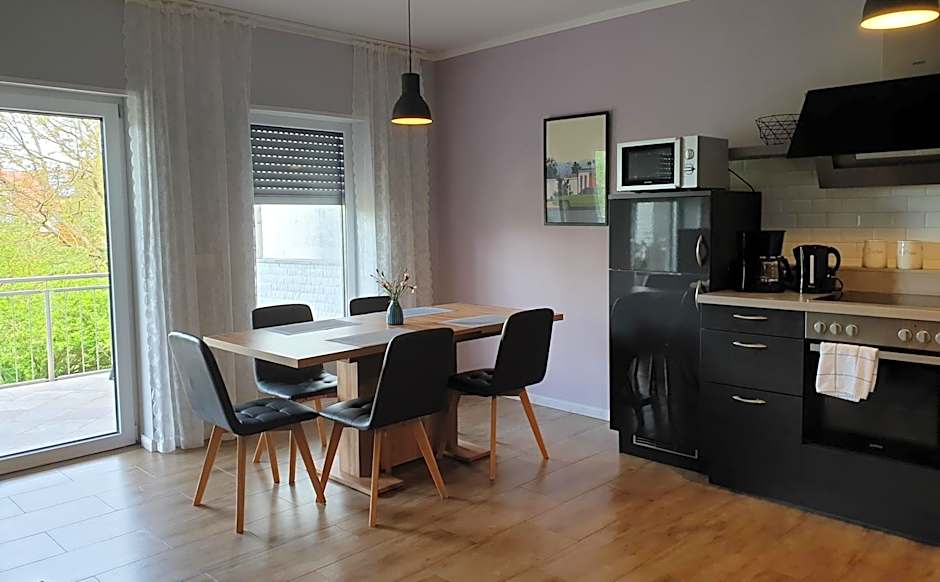 Zdjęcie 1 z 7 — Apartment, Balcony