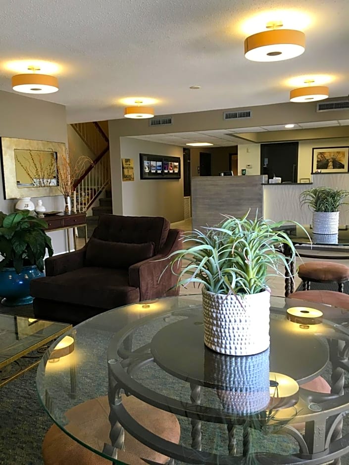 Marina Inn & Suites Chalmette-New Orleans
