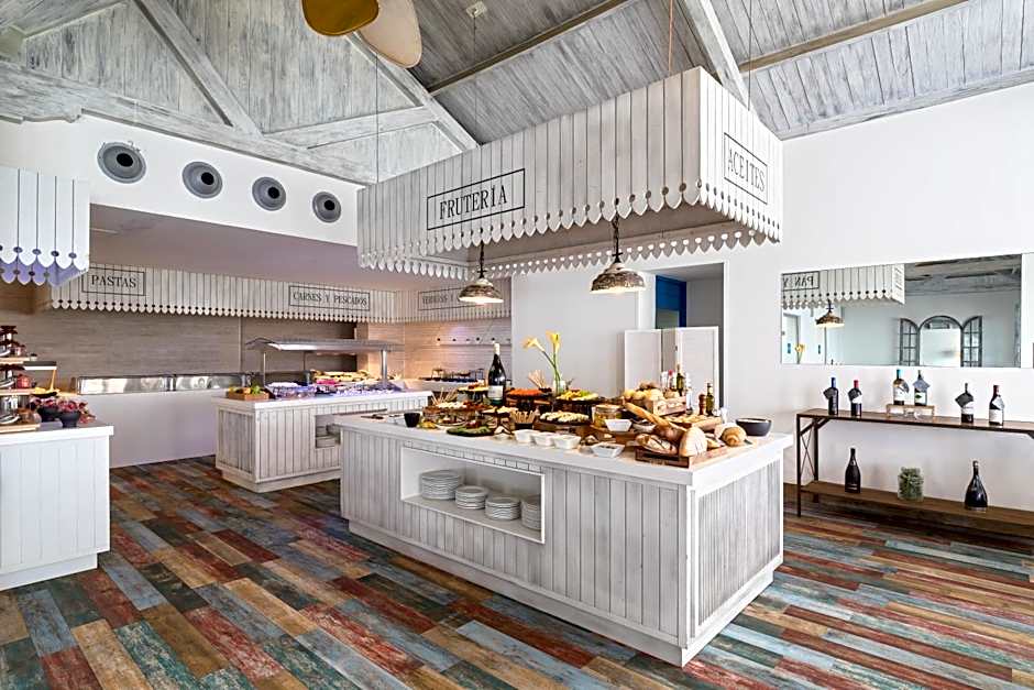 Barcelo Castillo Royal Level