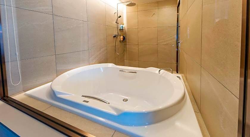 Hotel Springs Makuhari Premier