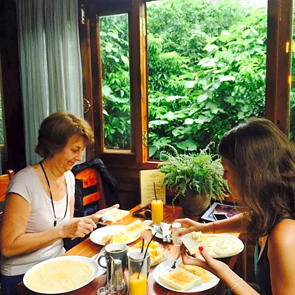 Yangshuo Secret Garden