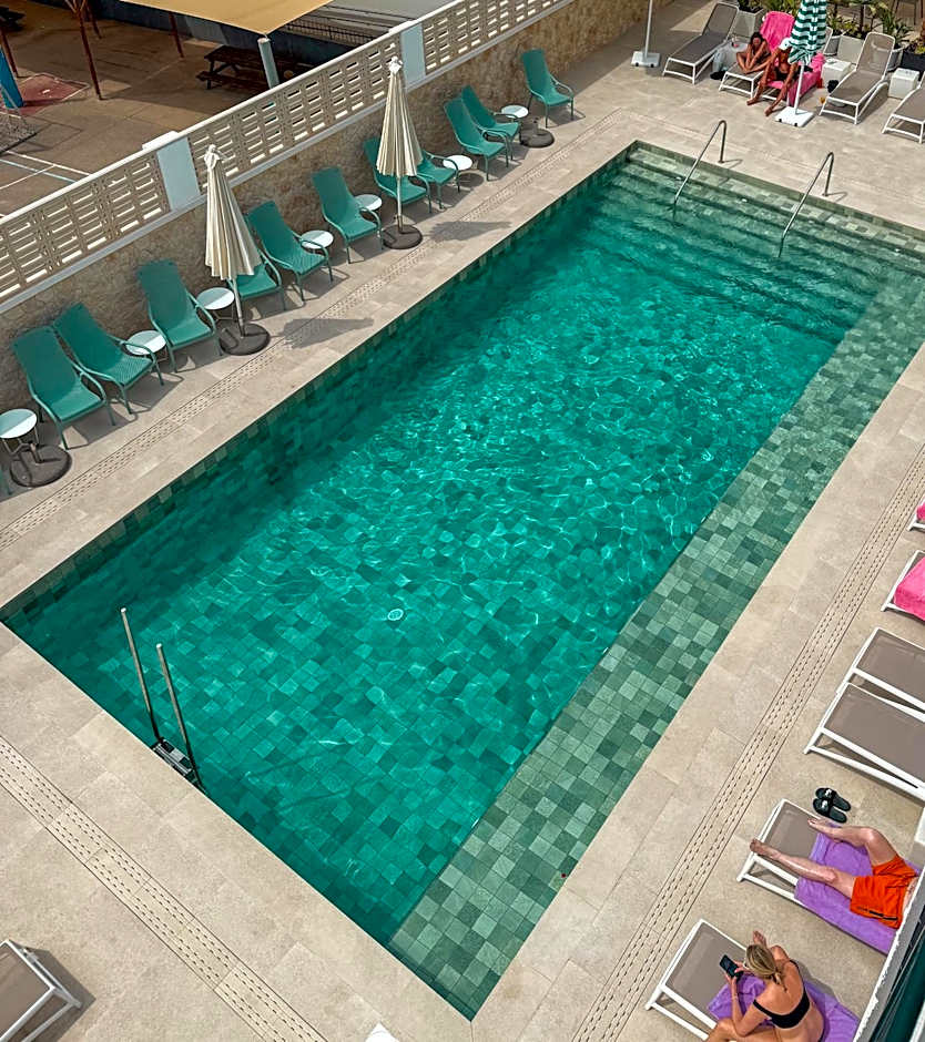The Purple Hotel - Adults Only