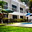 Hotel Holly