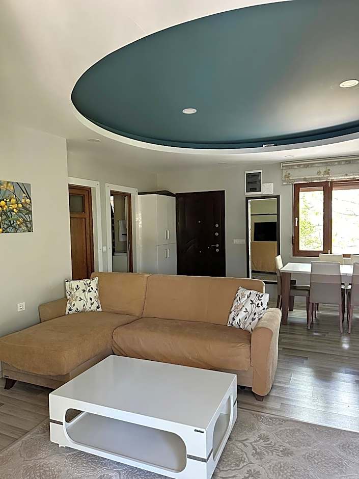 Azur Hotel