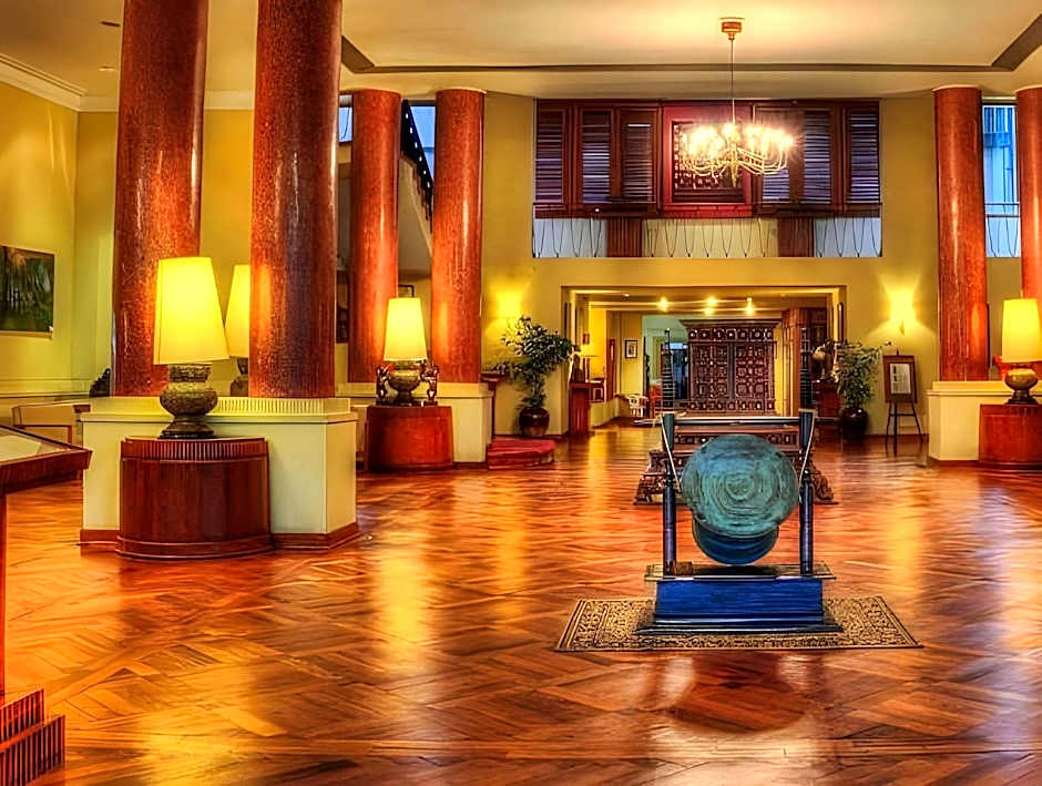 Inya Lake Hotel Yangon