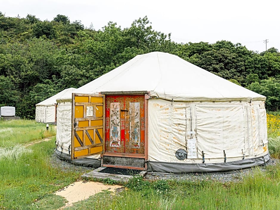 直島町ふるさと海の家 つつじ荘 -SeaSide Park Stay Tsutsujiso-