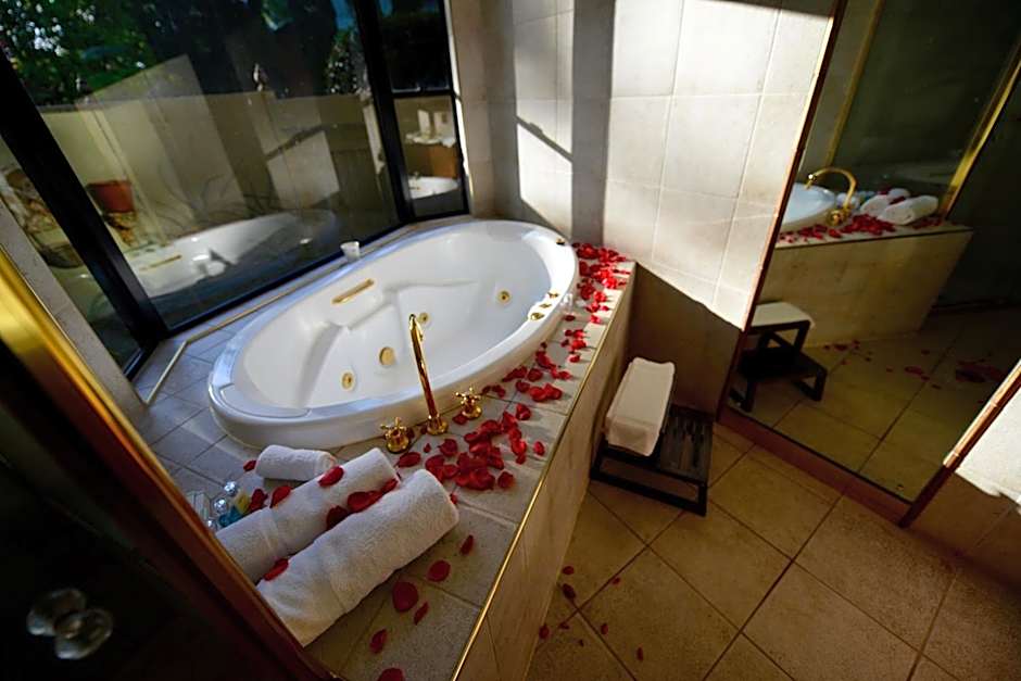 Escarpment Retreat & Day Spa for Couples