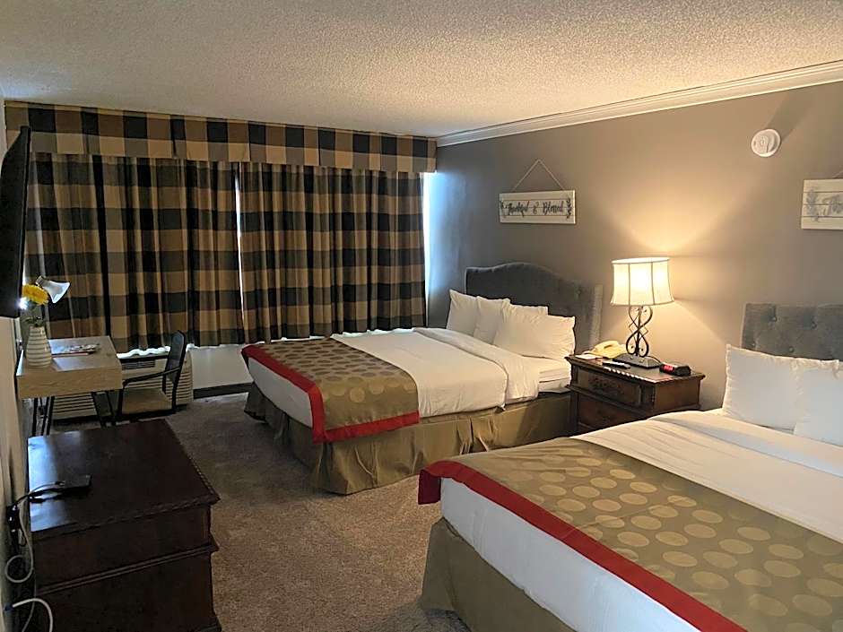 Ramada by Wyndham Albuquerque Midtown