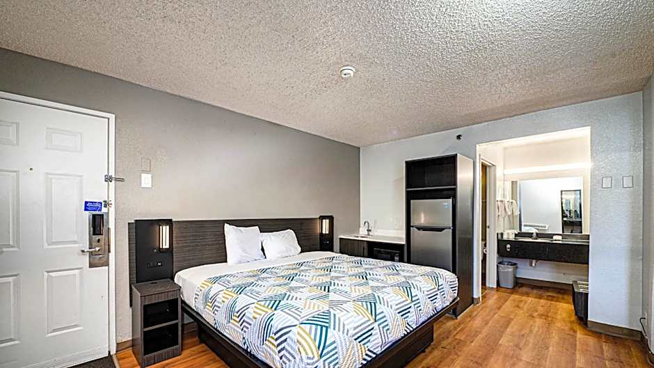 Motel 6-Wethersfield, CT - Hartford