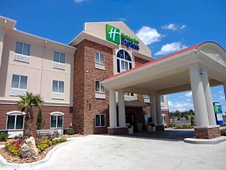 Holiday Inn Express Kenedy By IHG