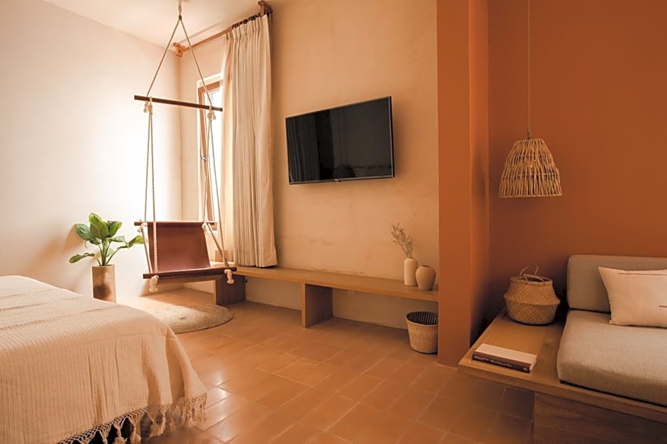 Casa Montore by Barrio Mexico
