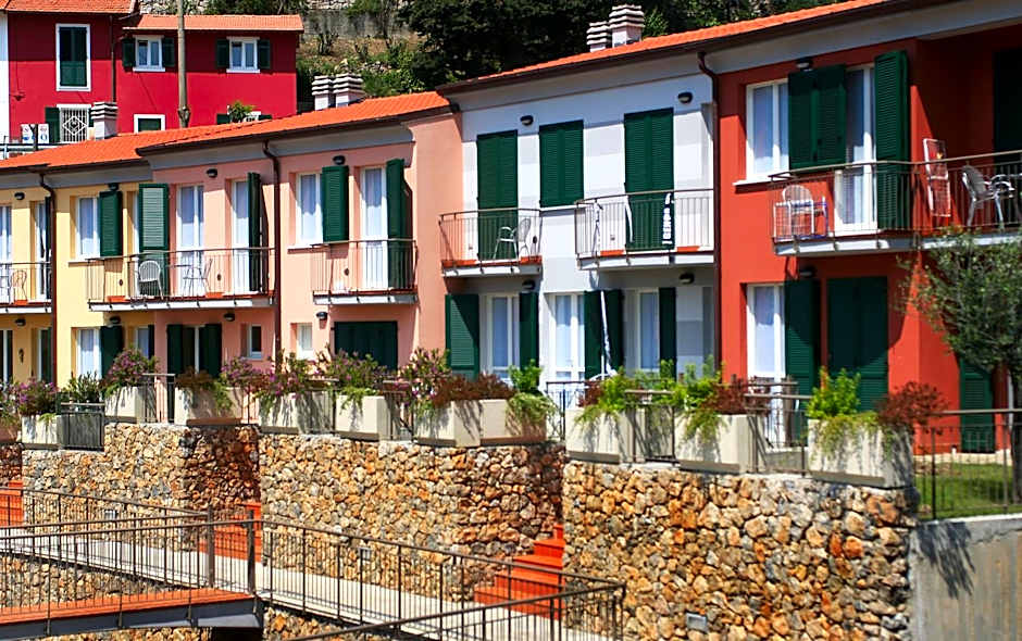 Baia Blu RTA Residence