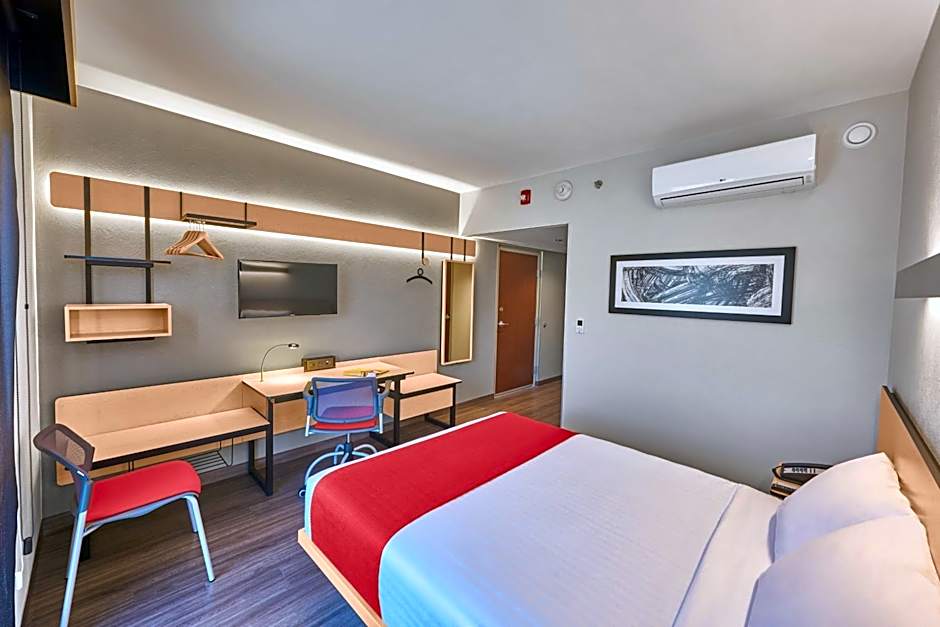 City Express by Marriott Celaya Galerias