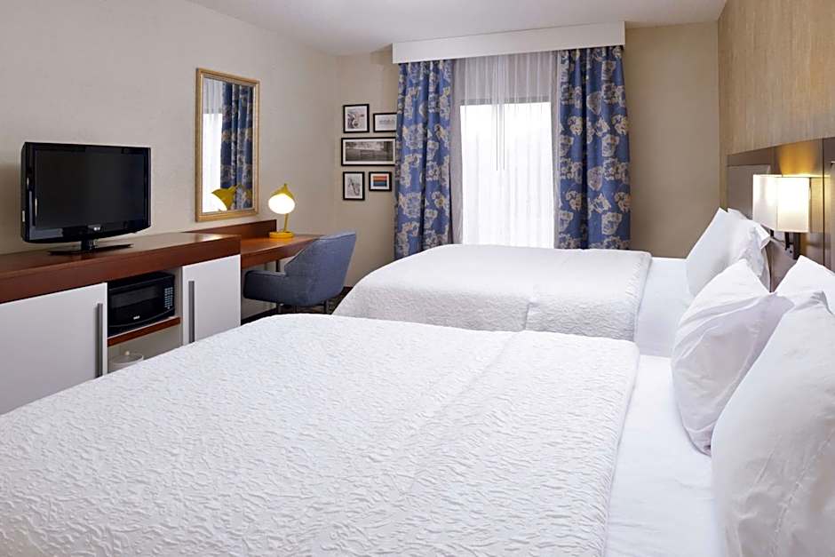 Hampton Inn By Hilton & Suites Wilmington