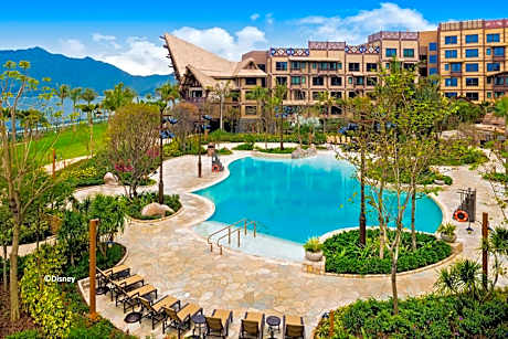 Disney Explorers Lodge