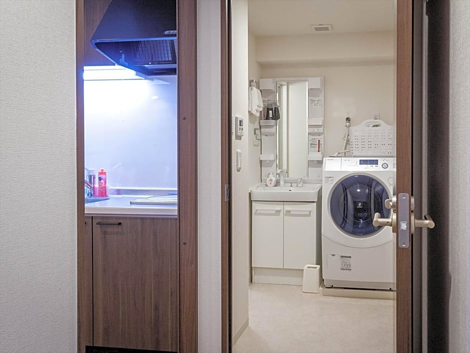 Kariyushi COndominium Resort Naha Living Inn Asahibashiekimae Annex and Premier