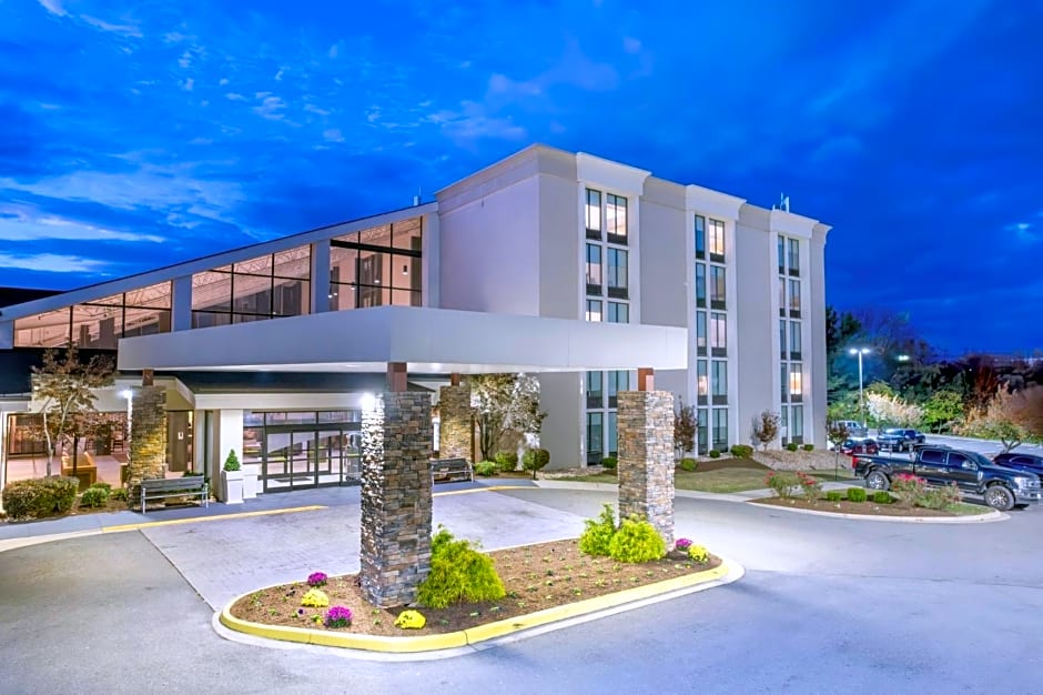 Candlewood Suites - Roanoke - Valley View, an IHG Hotel