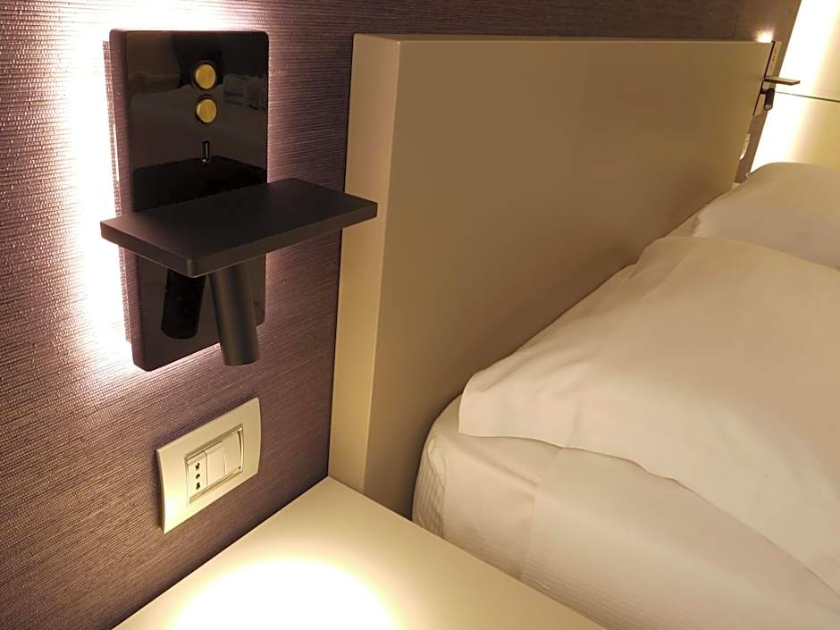 Photo 1 of 24 of Quadruple Room