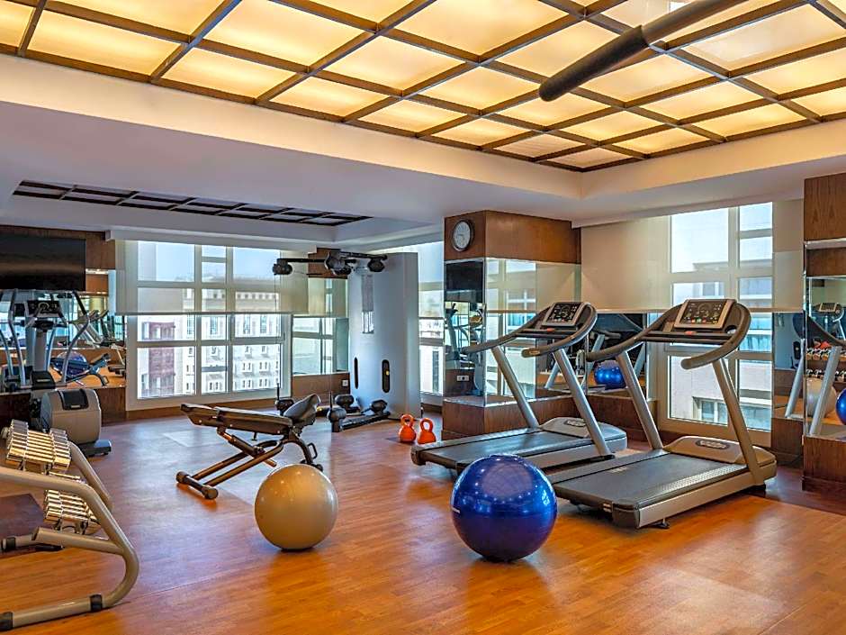 Anwar Al Madinah Movenpick Hotel